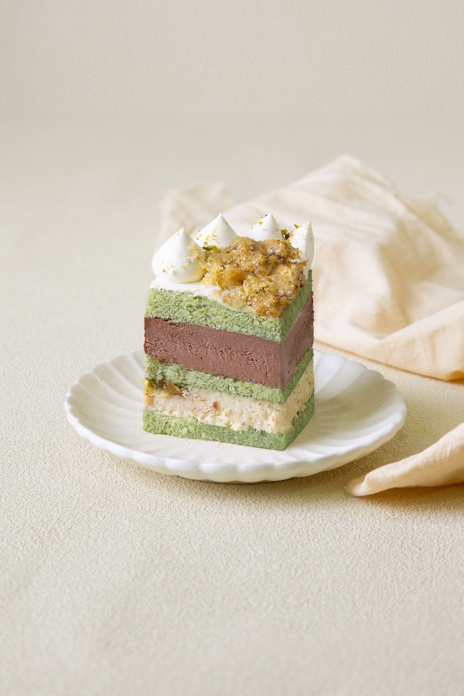Pistachio Chocolate Victoria Naked Cake