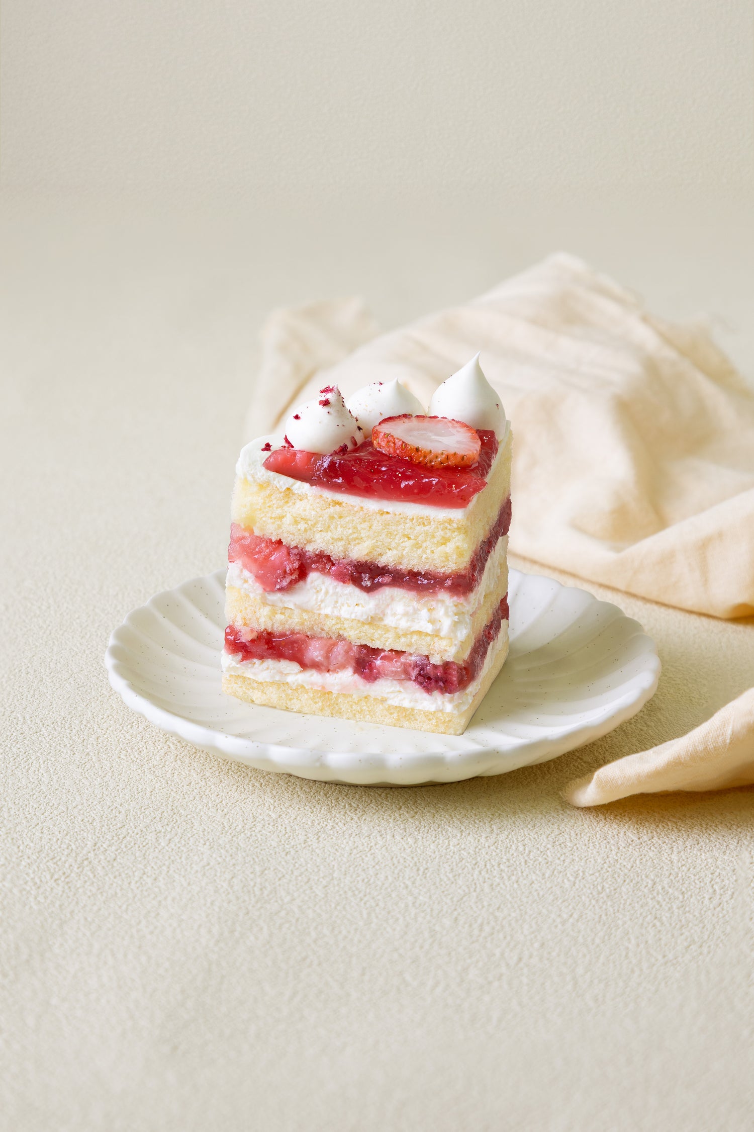 Hokkaido Strawberry Victoria Naked Cake